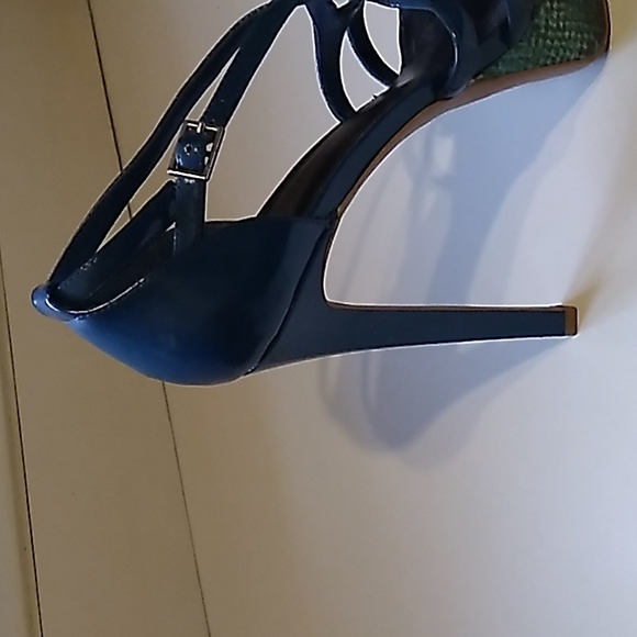 JS by Jessica Simpson, 6inch heels, in Teal and Black Leather, Great Con… - Picture 3 of 9